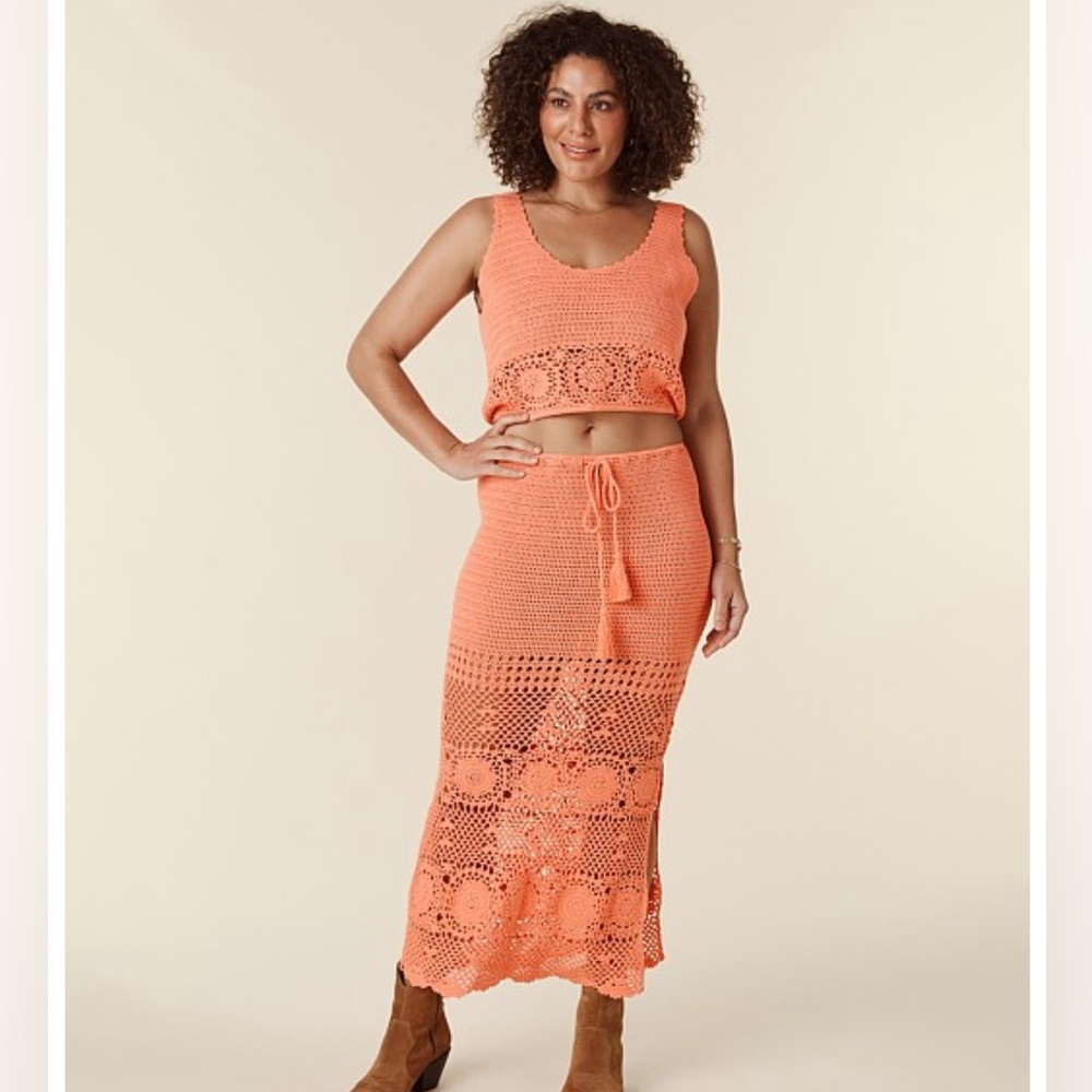 BNWOT Spell Let The Sunshine Crochet Set in Peach 🍑🌞